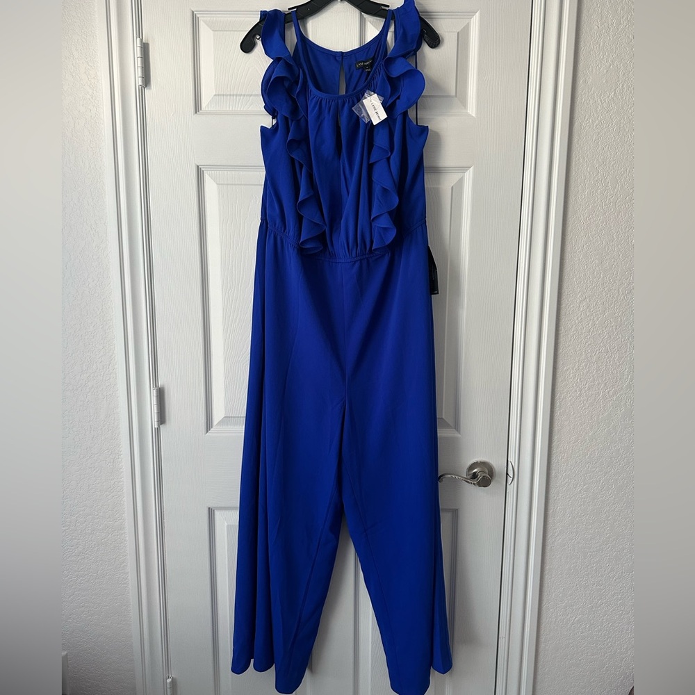 Lane Bryant Ruffled Blue Sleeveless Wide
Leg Jumpsuit Size 18 Plus Size - Picture 4 of 7
